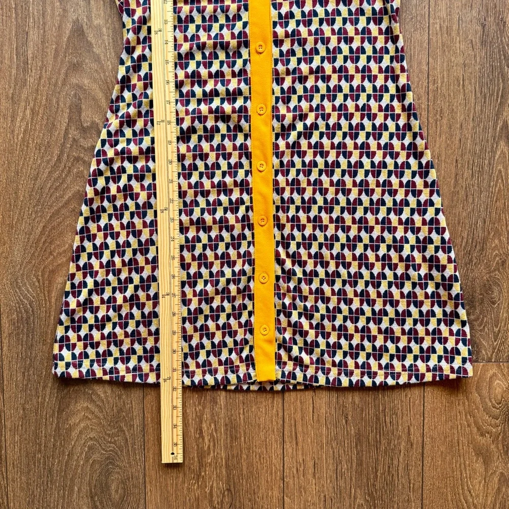 Funky Retro Collared Mini Dress - Picture 8 of 8